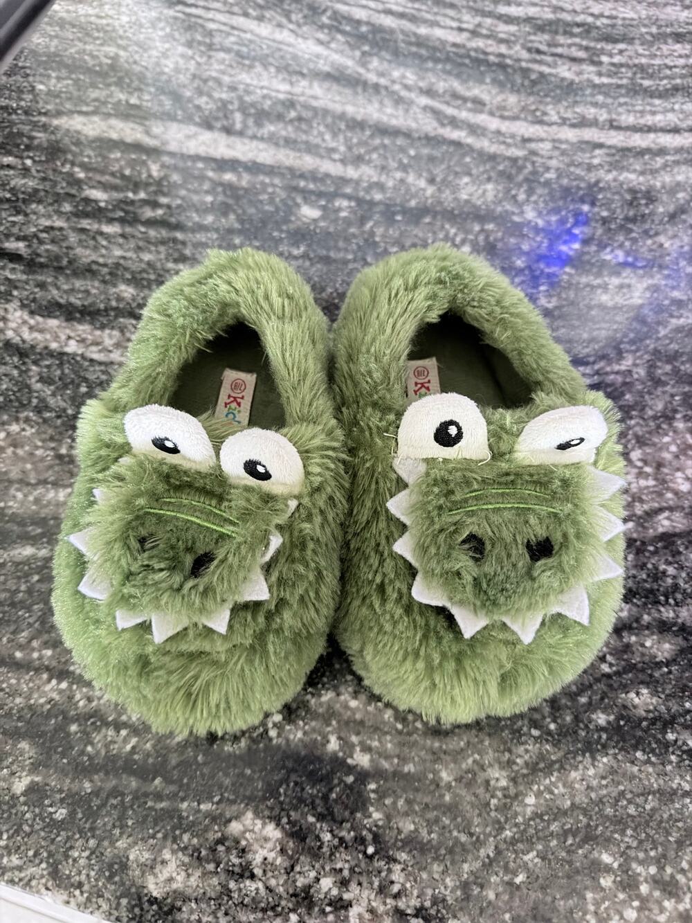 Kidgets Green Crocodile Plush Slippers Toddler Size 7-8